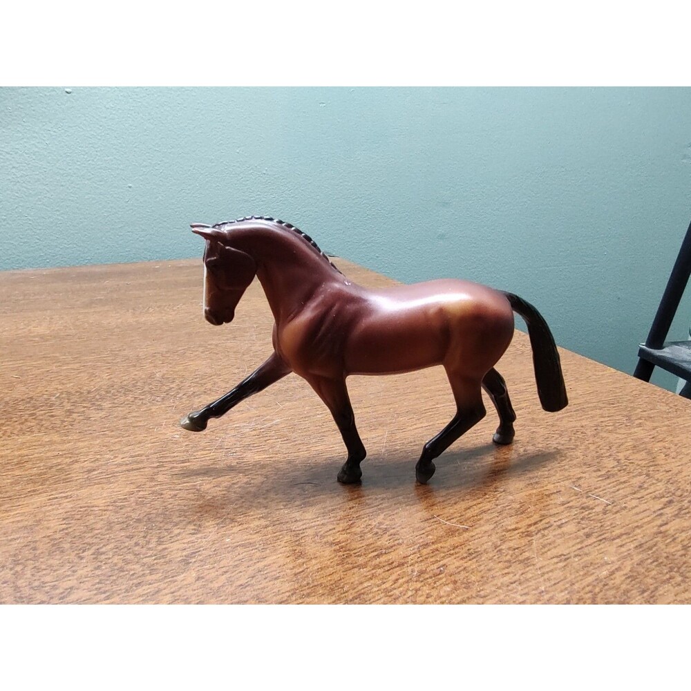 Vintage Breyer Stablemate Hanoverian 4" x 2-3/4"